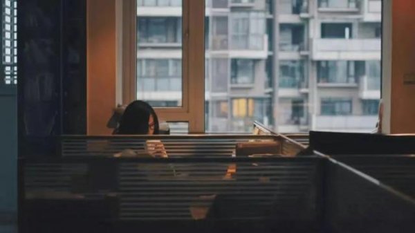 在线股票炒股配资门户 高考过后，这个千亿级市场持续火爆